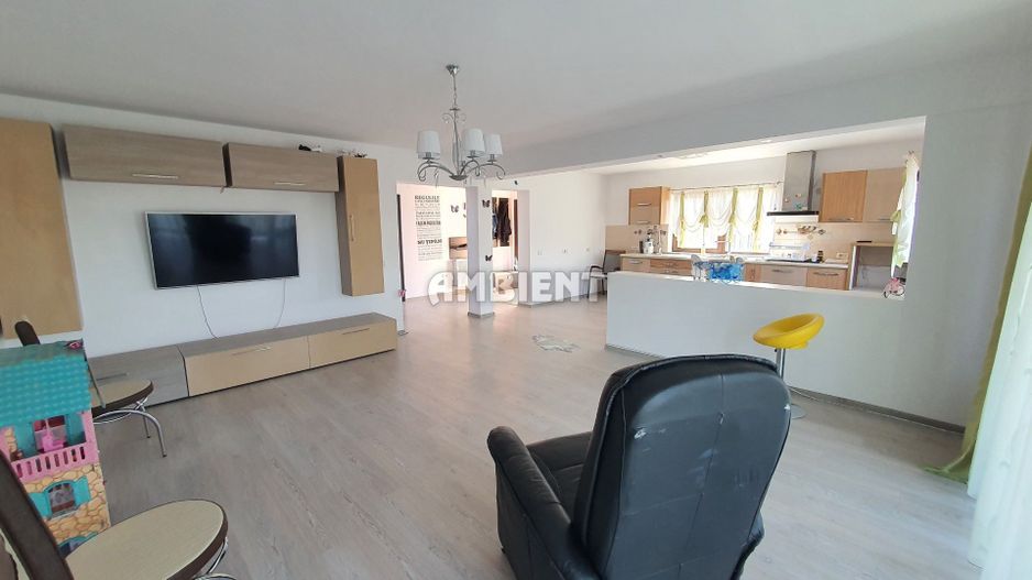 VILĂ P+1E, teren 541 mp, zona LAC DELEA; - Poză 5