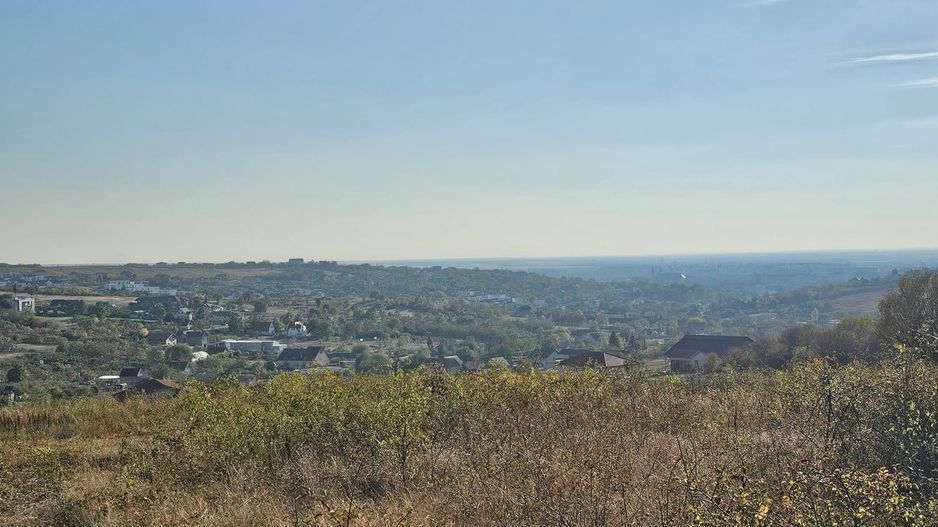 Teren intravilan 3500 mp zona Piersicilor Oradea - Poză 4