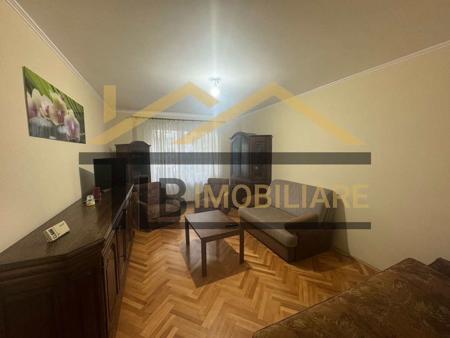 Apartament de 4 camere, 95mp, decomandat, Zona Electromures - Poză 2