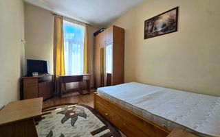 Garsoniera la casa | 30mp | Decomandat | Curte pavata | Ultracentral - Poză 3