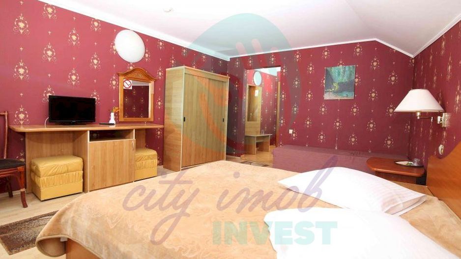 Vila cu 24 de camere cu priveliste superba ideal investitie in PREDEAL - Poză 25