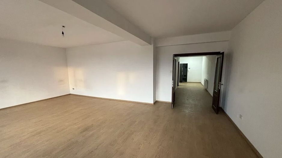 Spațiu comercial | Locuință | Voluntari - Poză 2