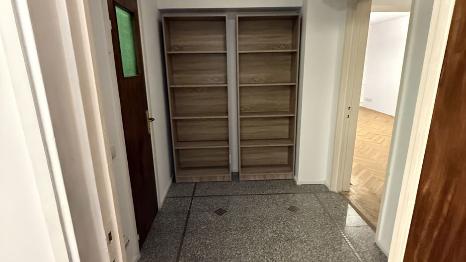 Apartament elegant I Piață Universitatii I 106 MP I 5 minute Metrou - Poză 9