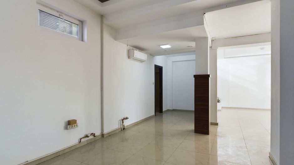 Spatiu comercial 70 mp - Poză 6