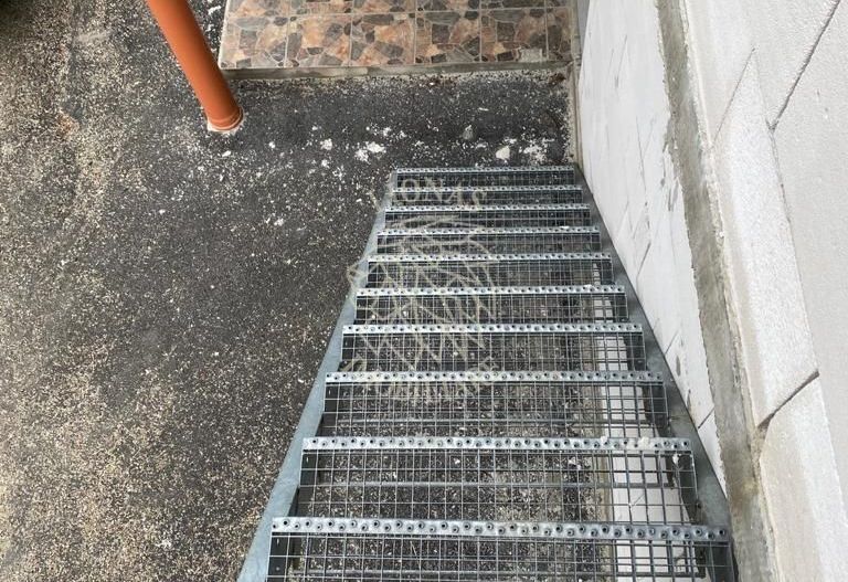 Casa/Imobil cu magazin - Zona Colibita - Poză 8