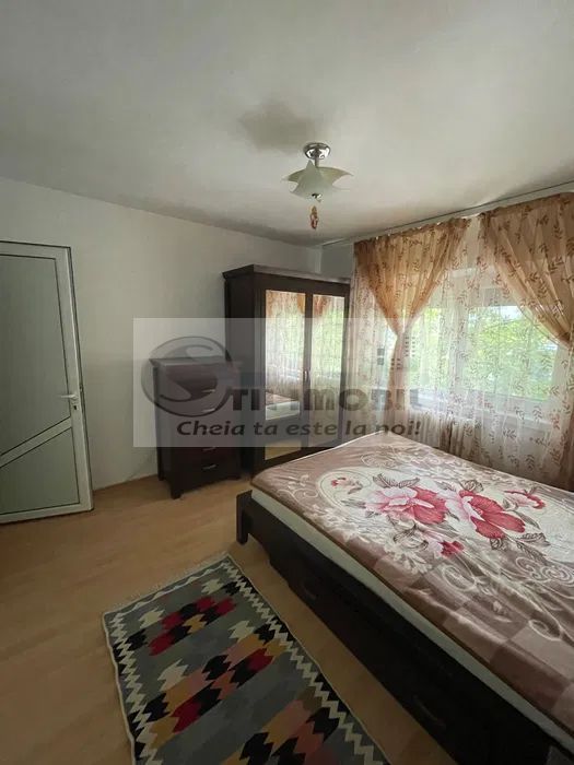 Apartament 3 camere CUG 470 euro - Poză 2