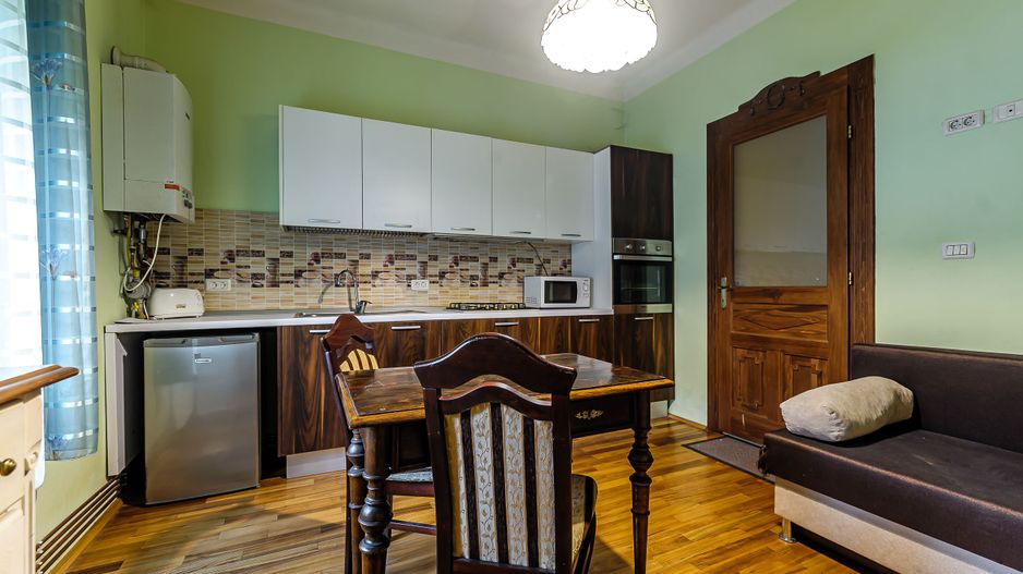 Apartament ultracentral cu destinație multiplă - Poză 3