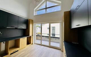 Apartament tip penthouse  partial mobilat , Intabulat,zona Cristian - Poză 3