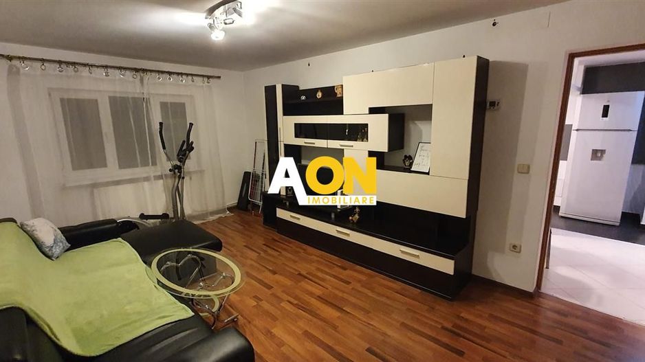 Apartament 3 camere etaj 3 mobilat utilat zona Mercur-Kaufland - Poză 1