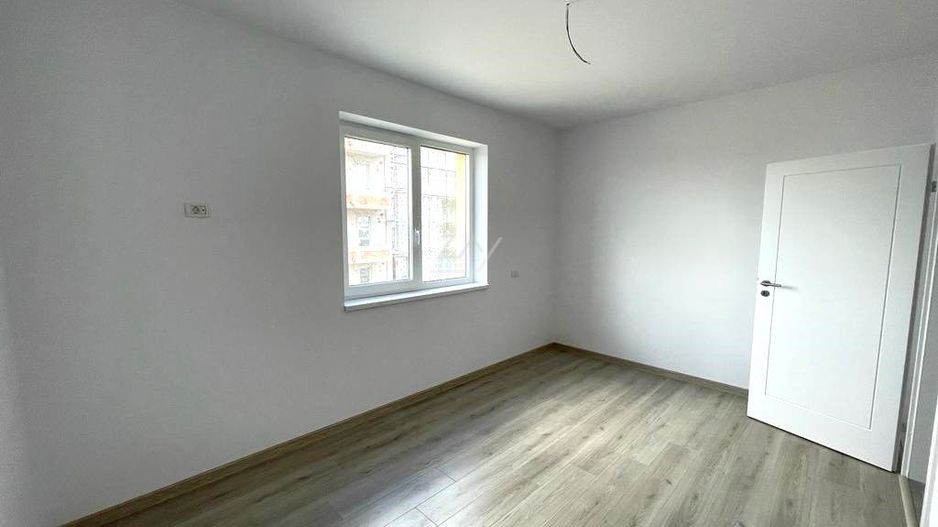 Bucatarie inchisa. Loc de parcare. - Poză 4