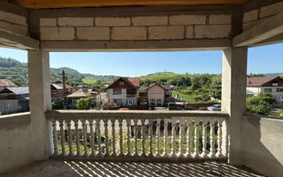 Vanzare casa cu 4 camere+anexe într-o zonă de poveste – Bezdead - Poză 4