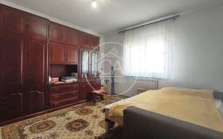 Casa de vanzare cu 3 camere de tip P+M in zona Velenta, Oradea - Poză 10