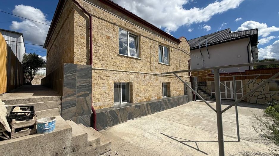 Casa de vânzare Ciocana mun. Chișinău - Poză 1