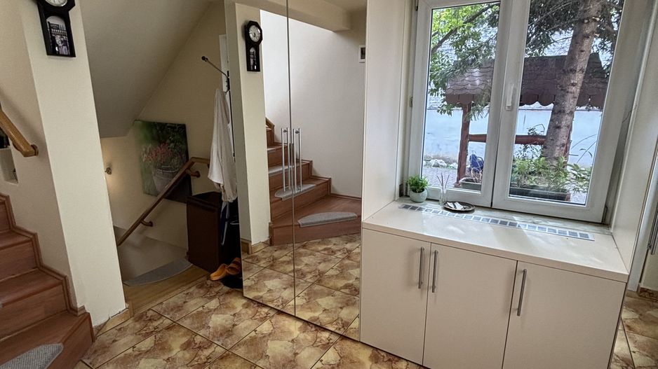 Apartament privat la casa la 5 minute de Piața Victoriei - Poză 29