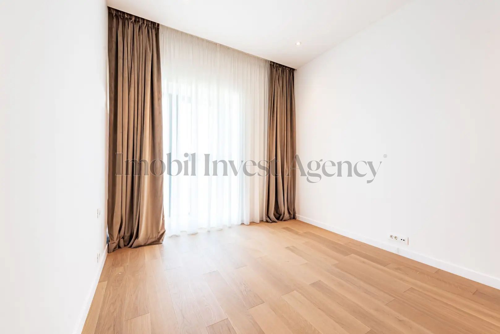 Apartament 3 camere mobilat in One Verdi Park cu loc de parcare inclus - Poză 9