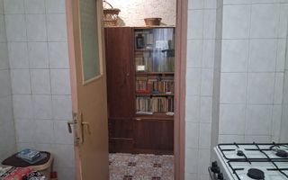 Aprtament 3 camere, decomandat, etaj 9, zona Institut - Poză 8
