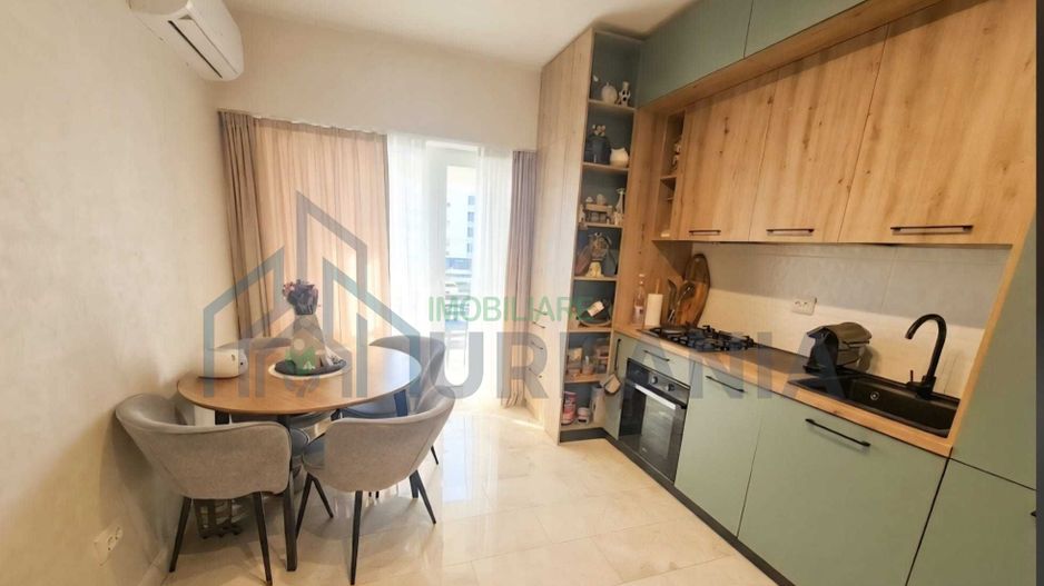 Vând apartament 2 camere în complexul Royal Town, Copou, Valea Lupului - Poză 1
