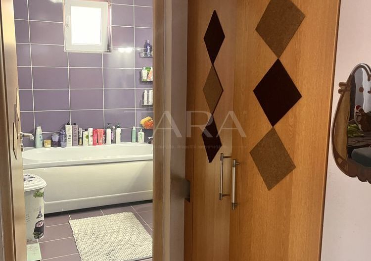 Apartament cu 3 camere, 2 băi și parcare privată, Apahida. - Poză 8