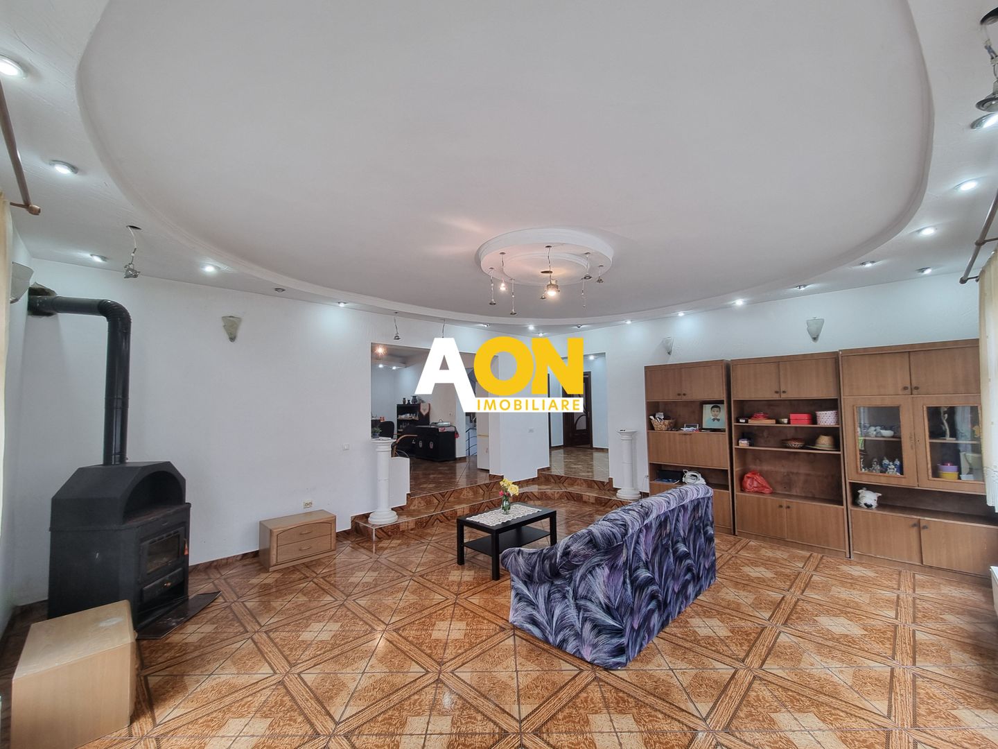 De vanzare casa 6 camere, S+P+M, 900mp teren, Cetate - Poză 4