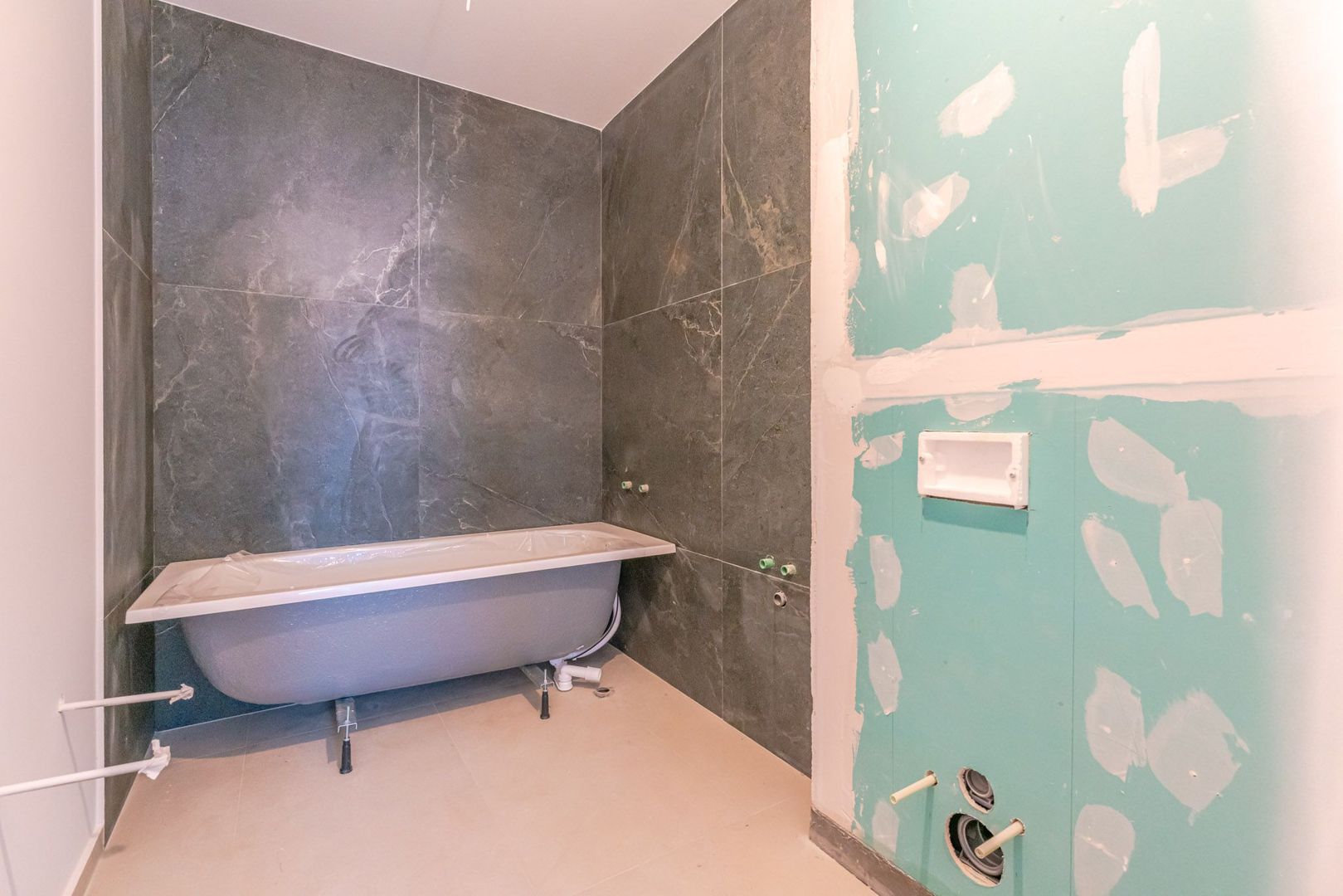 Apartament modern cu 2 camere și balcon generos | Zona Bartolomeu - Poză 7