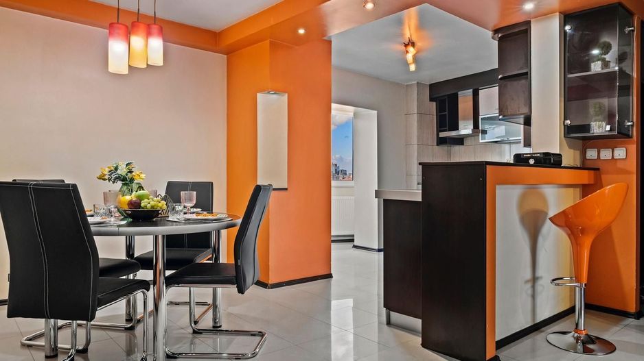 Ultracentral 4 camere Unirii renovat utilat mobilat  anul  1987 - Poză 2