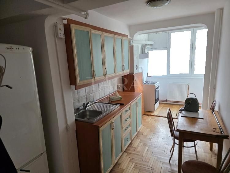 Apartament luminos, balcon generos și orientare vestică, Grigorescu. - Poză 1