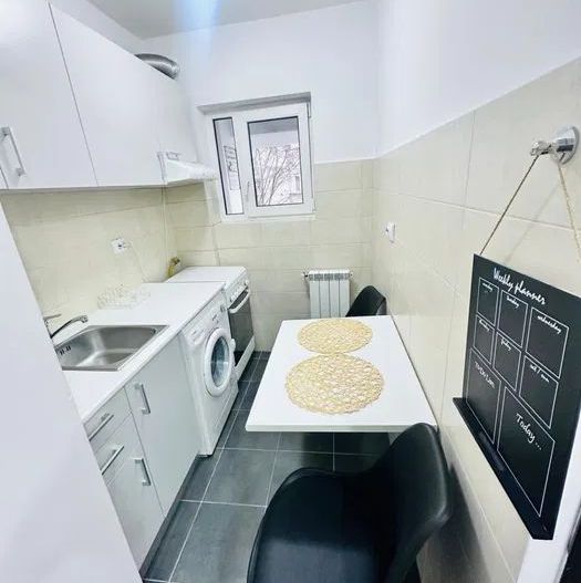 Studio modern de inchirat, Timpuri Noi - Poză 1