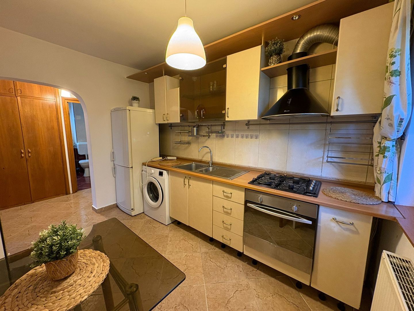 AP. 2 CAMERE- PET-FRIENDLY, PARCARE ADP, METROU 4 MINUTE, MODERN - Poză 1
