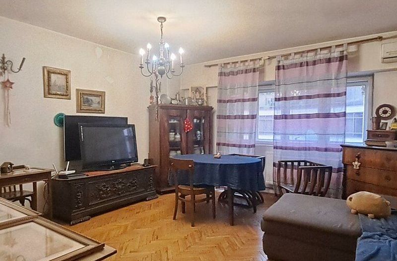 4 camere | 137 mp | Matei Voievod - Poză 2