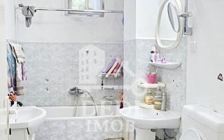 Apartament 2 camere de vanzare in zona Rogerius, Oradea - Poză 7