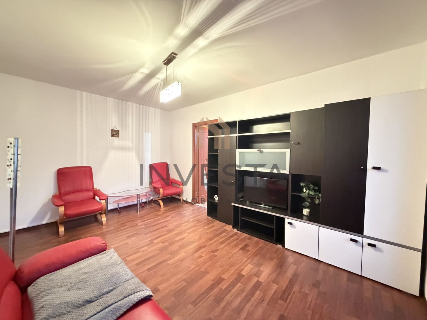 Apartament 2 camere si loc de parcare de inchiriat, Dambul Rotund - Poză 3