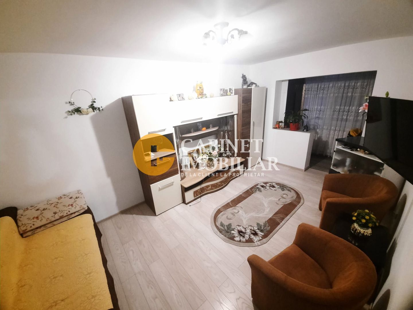 Dacia - Etaj Intermediar - 3 Camere Decomandat - Poză 2