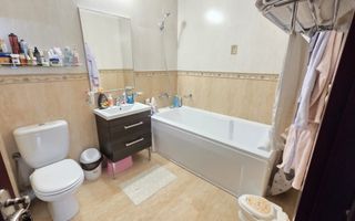 AP. 95mp la Et.2 cu 3 camere si 2 balcoane -complet utilat-zona Nord - Poză 9