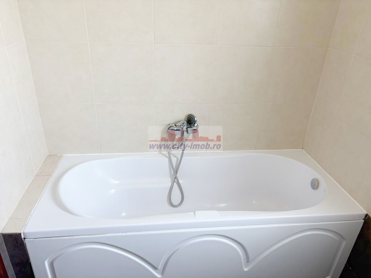 Inchiriere apartament 2 camere Baneasa Complex Rezidential - Poză 6