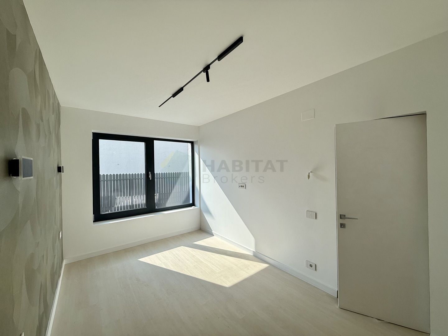 Vilă individuala 6 cam Pipera-Tunari - Poză 4