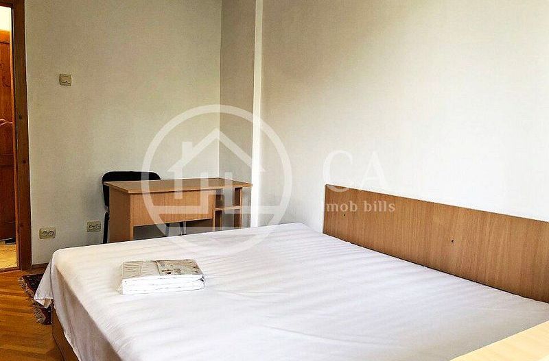 Apartament cu 3 camere de vanzare in zona Centrala, Oradea - Poză 2