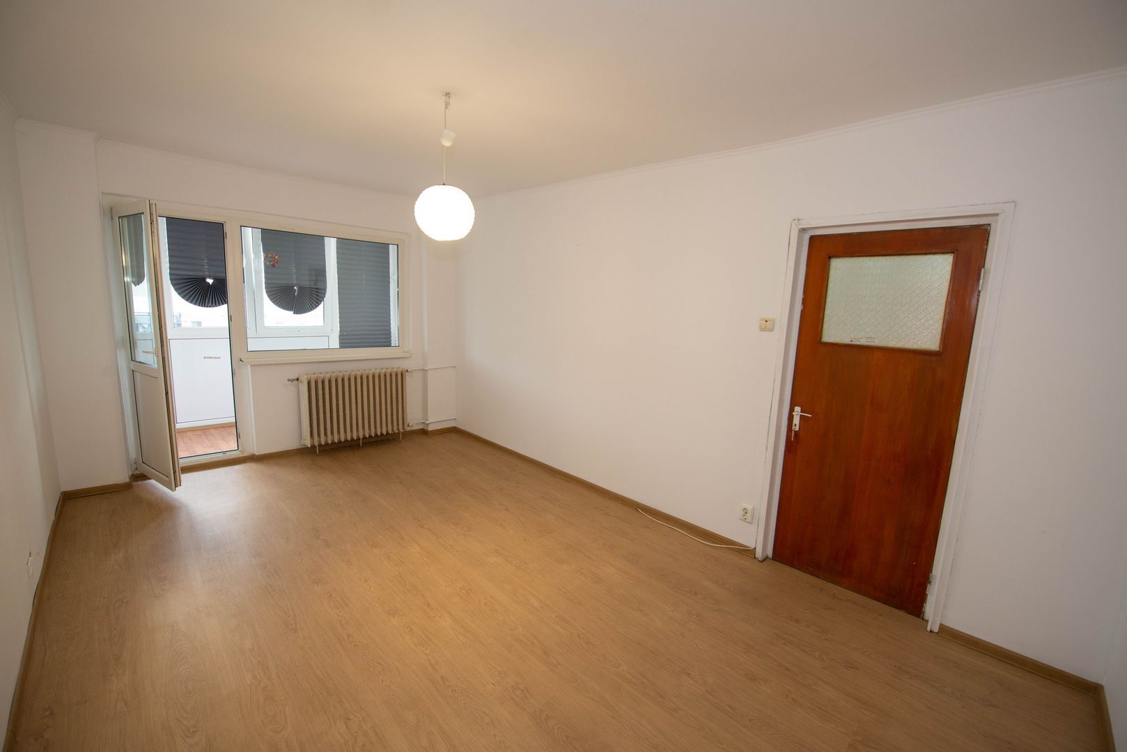 Apartament 3 camere decomandat Drumul Taberei Metroul Ialomitei 10 min - Poză 2