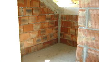 Casă Nouă de Vânzare în Cornu de Jos - Poză 9