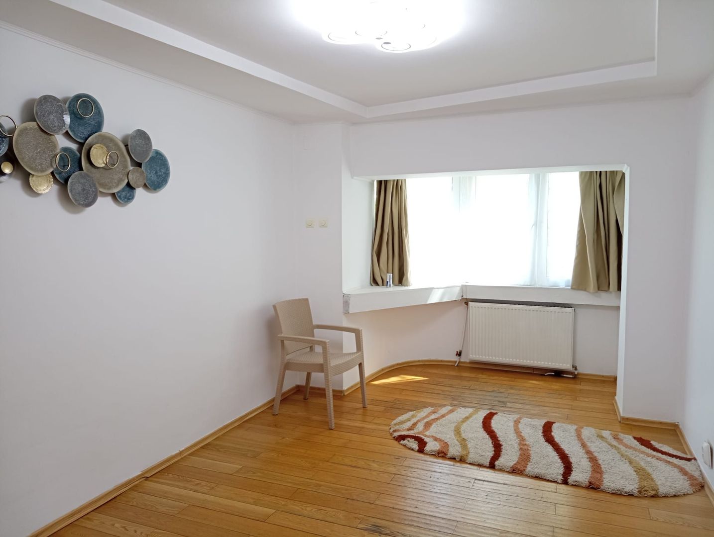 Aviației vizavi de Promenada - Poză 1