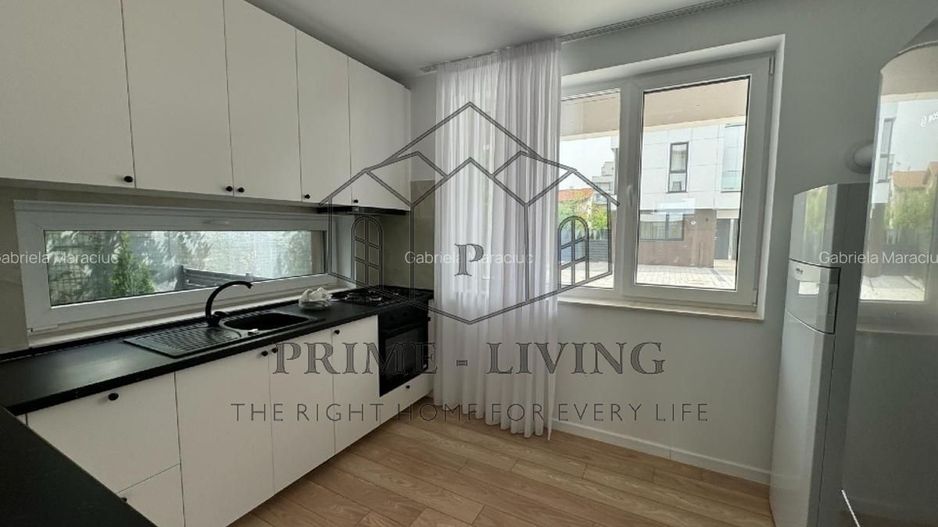 VILA DE LUX CU 5 CAMERE IN COMPLEX REZIDENTIAL - Poză 2