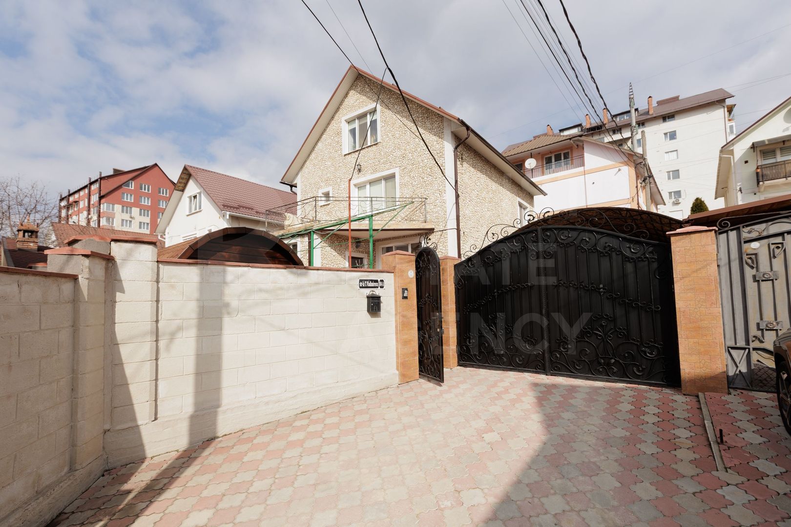 Vânzare, casă 4 camere, str-la Tudor Vladimirescu, Durlești - Poză 4