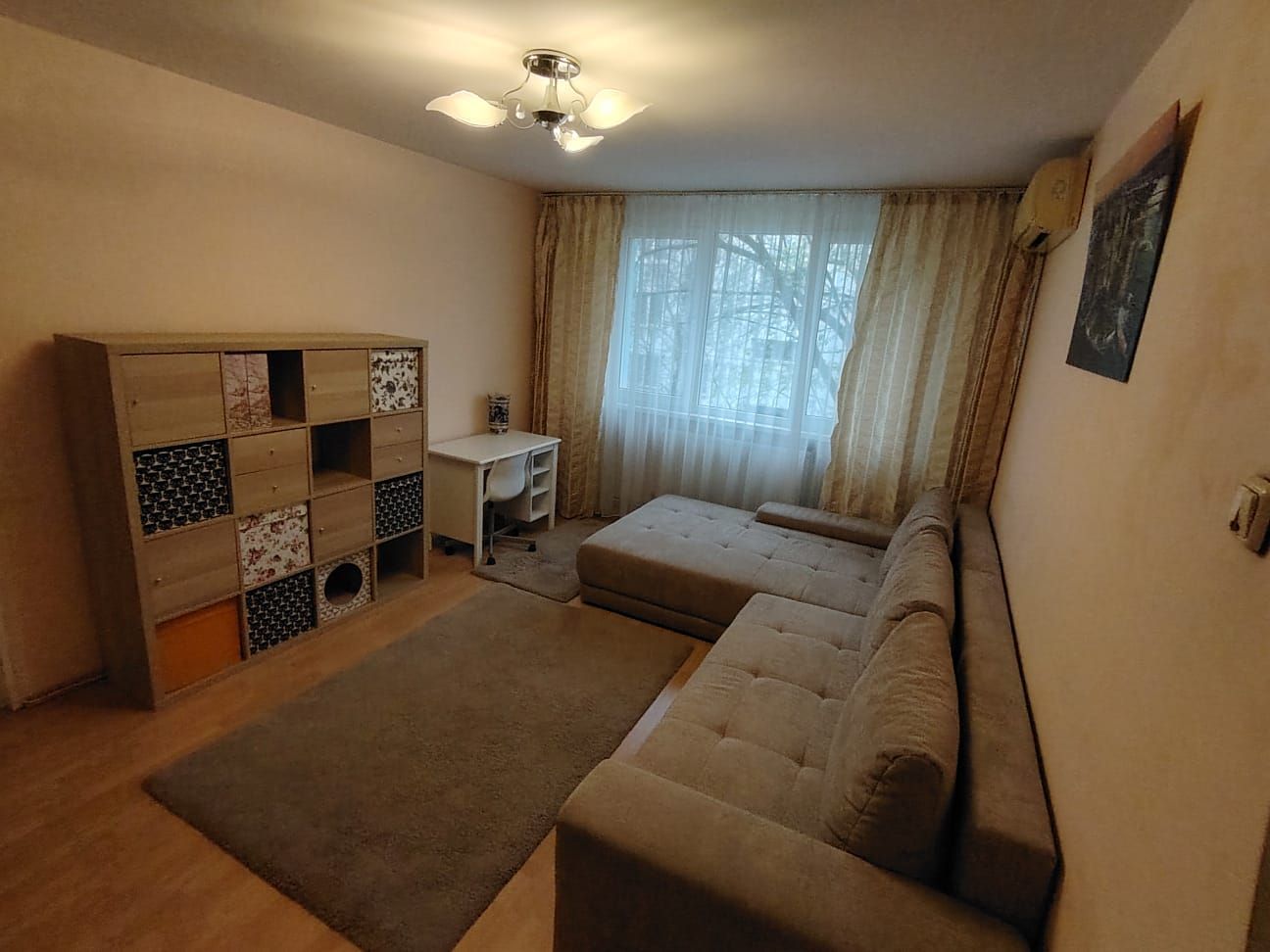 Apartament 3 camere de vânzare – Zona Aparatorii Patriei - Poză 1
