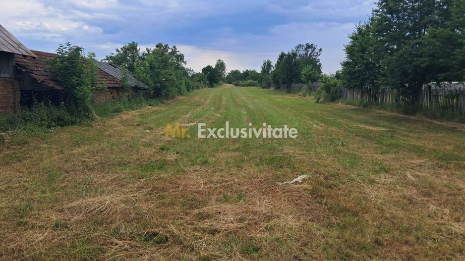 TEREN INTRAVILAN POLOVRAGI - Poză 1