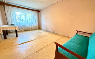 De vanzare apartament cu 3 camere pe strada Izlazului! - Poză 2