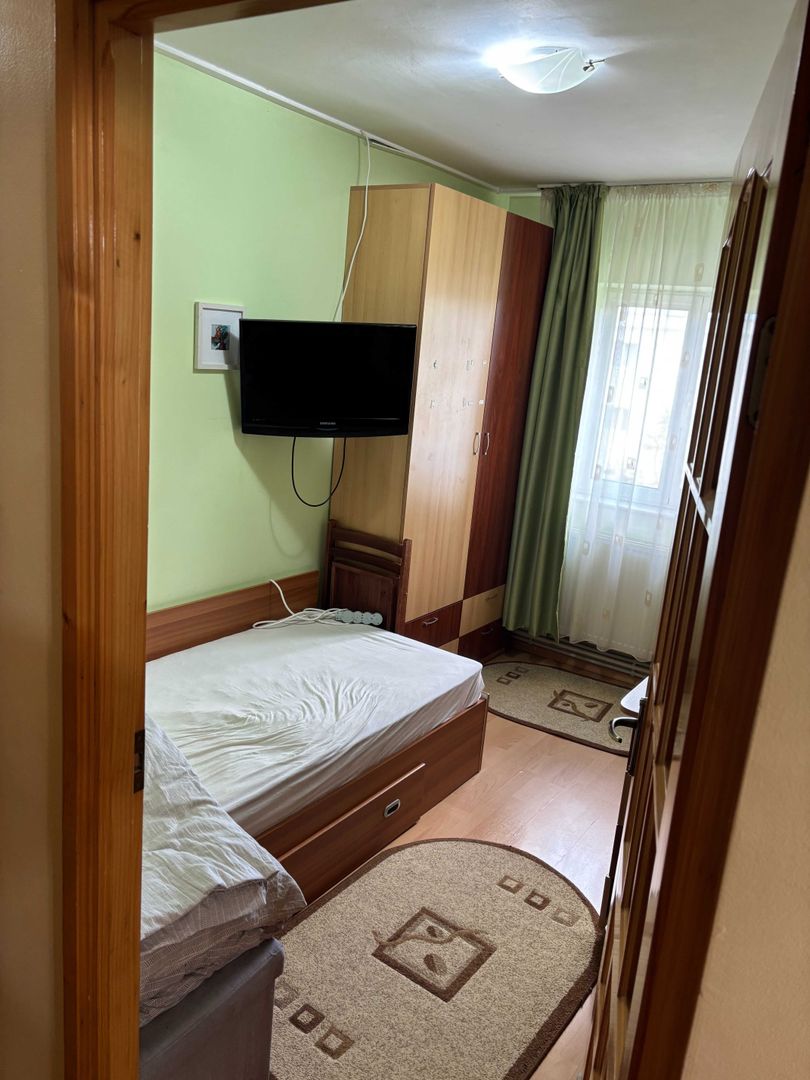 Apartament 3 camere decomandat, mobilat  utilat  Micro 17 Et. 4 - Poză 6