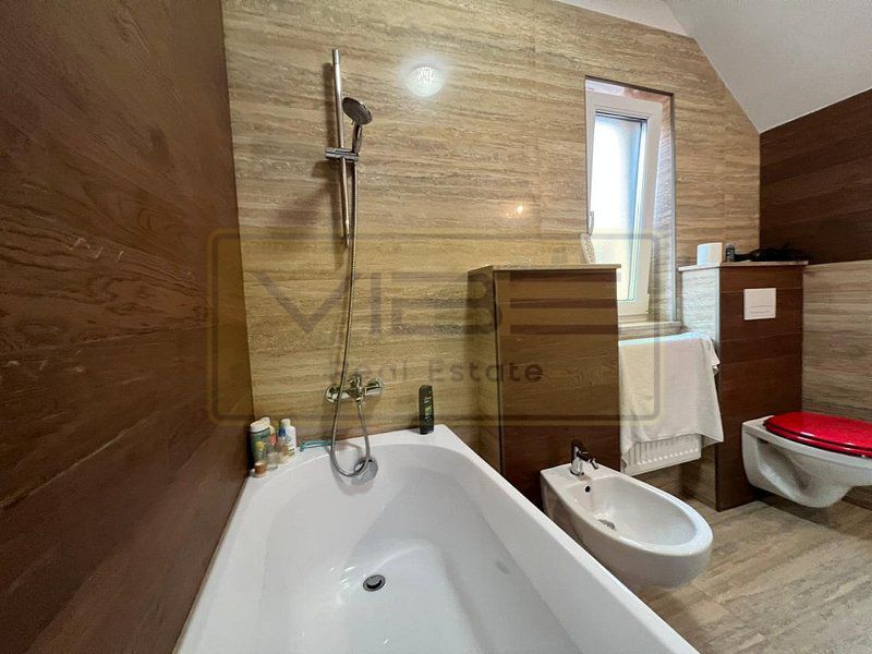 Vila moderna 4 camere 2 bai Popas Pacurari - Poză 14