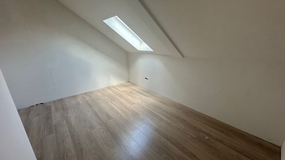 Apartment bloc nou cu lift si loc de parcare inclus - Poză 15