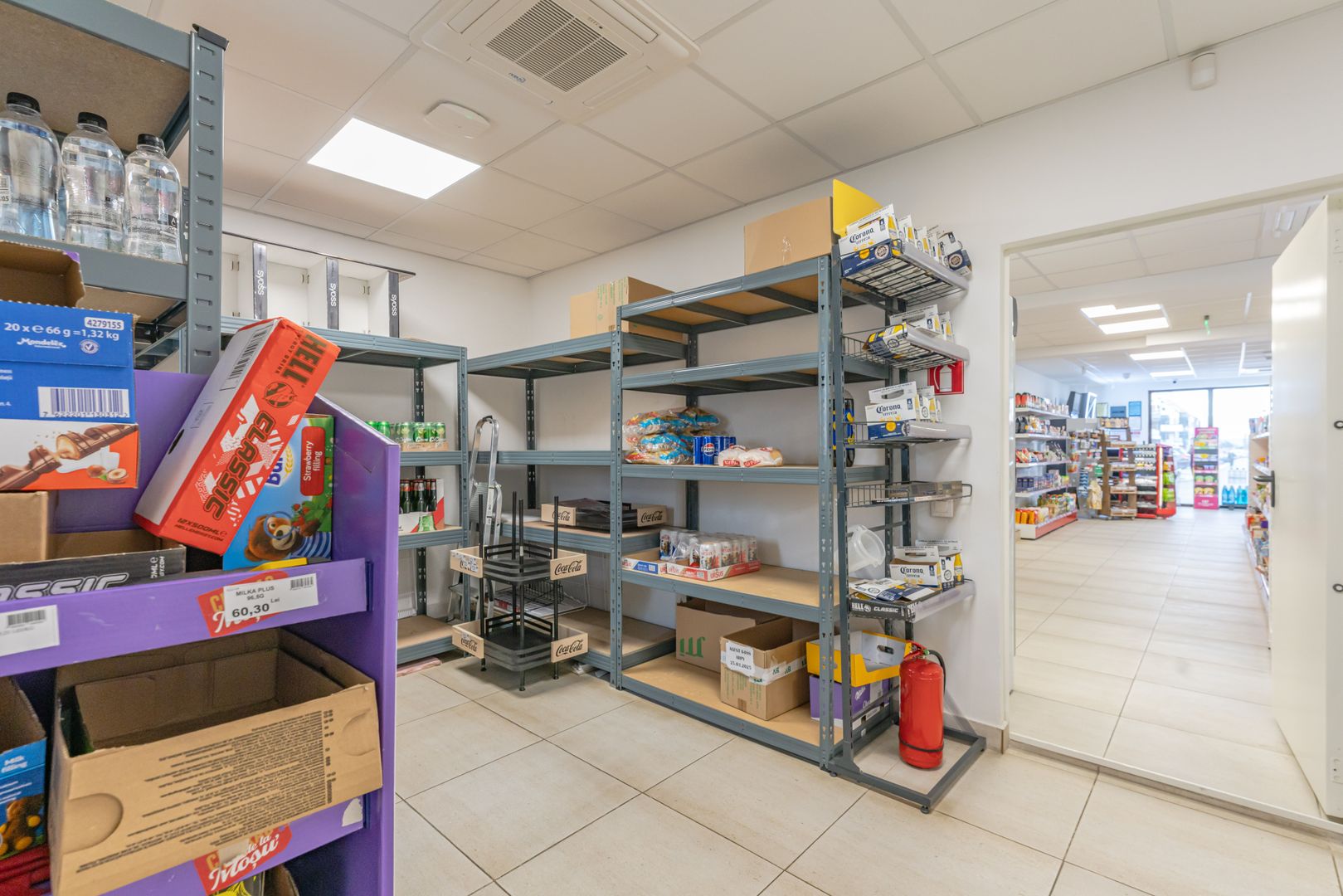 Spatiu comercial de vanzare cartier Tractorul (zona noua) - Poză 11