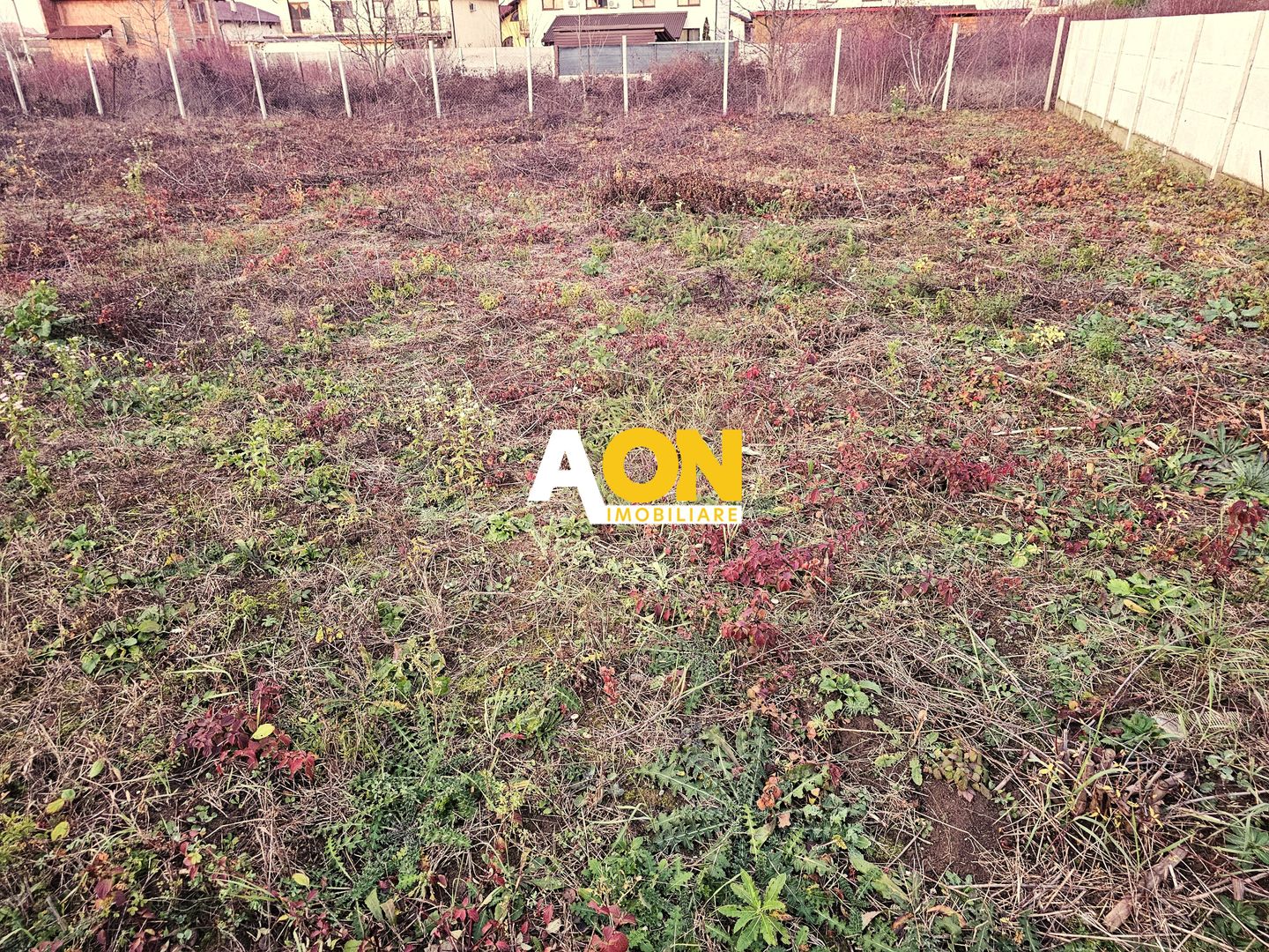 Teren intravilan construibil, toate utilitatile, 650 mp, Cetate - Poză 1