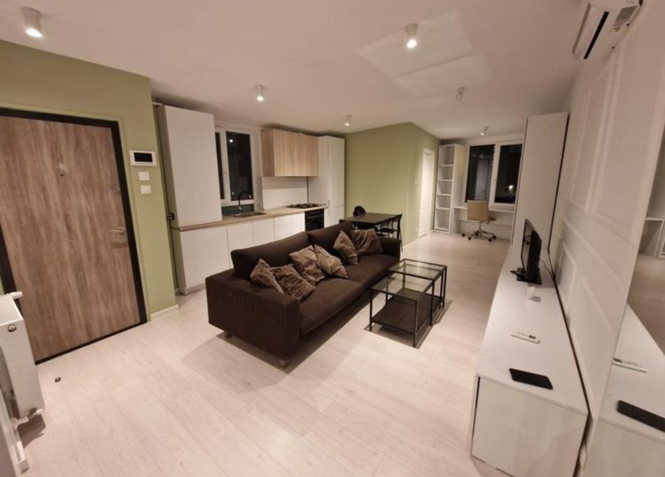 STUDIO OBOR - DORMITOR SEPARAT, CENTRALA PROPRIE, CURTE, METROU 5 MIN. - Poză 4